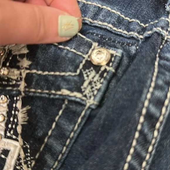 Miss Me Distressed Signature Boot Jean JM1232B Size 31 Inseam 34 Color MK 323 - Picture 8 of 17